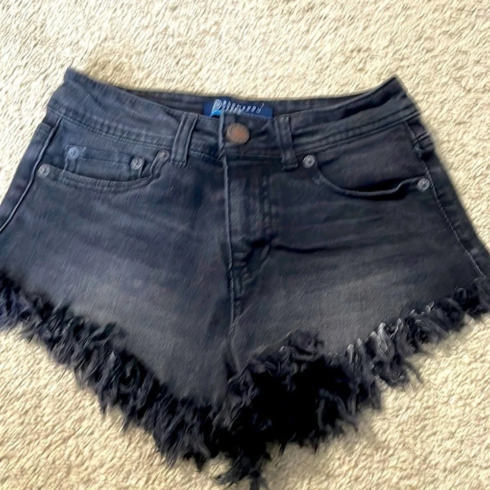Black BoomBoom jean shorts size 1